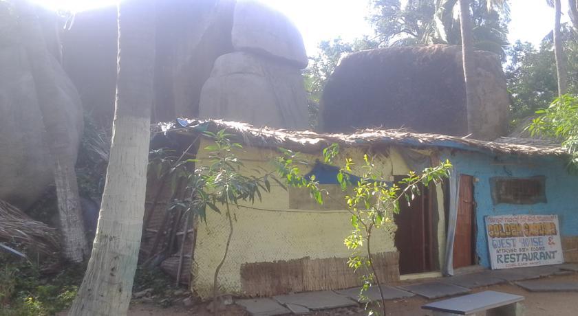 Golden Garden Hampi Otel Dış mekan fotoğraf
