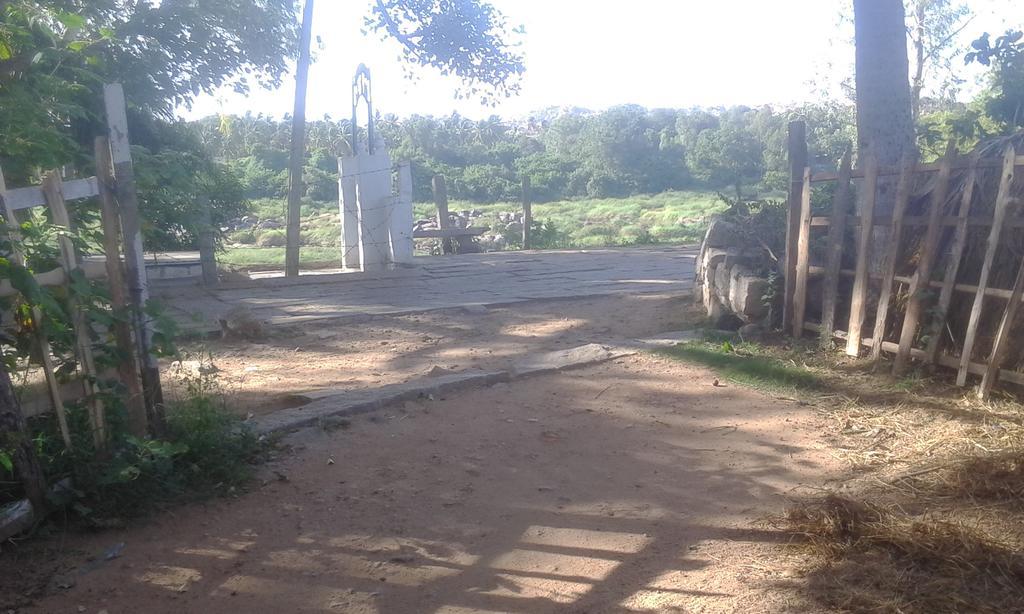 Golden Garden Hampi Otel Dış mekan fotoğraf
